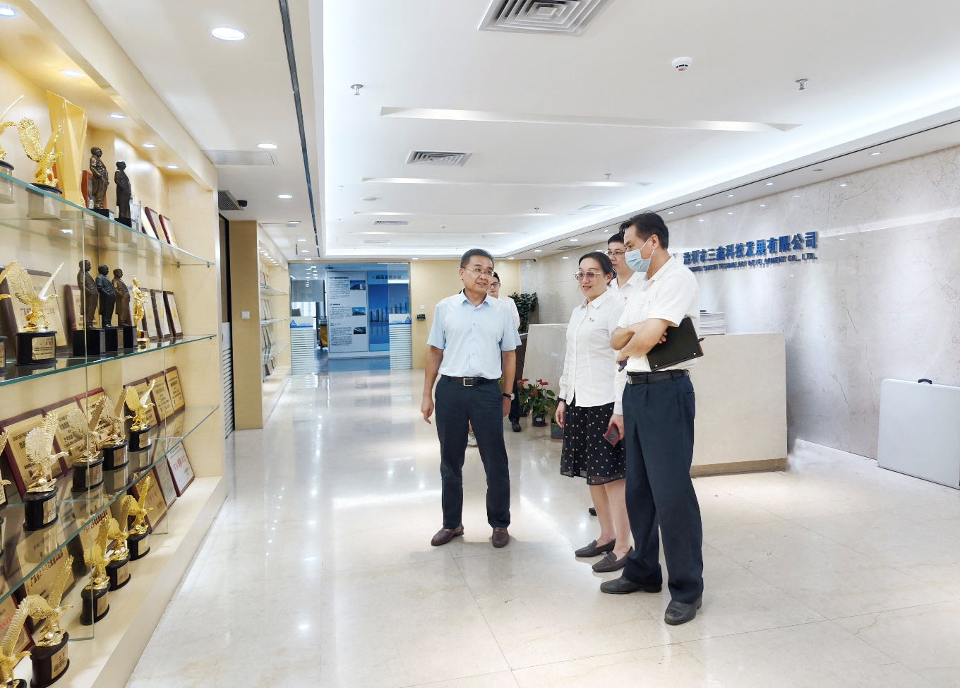 图片 1.png 图片 1.png