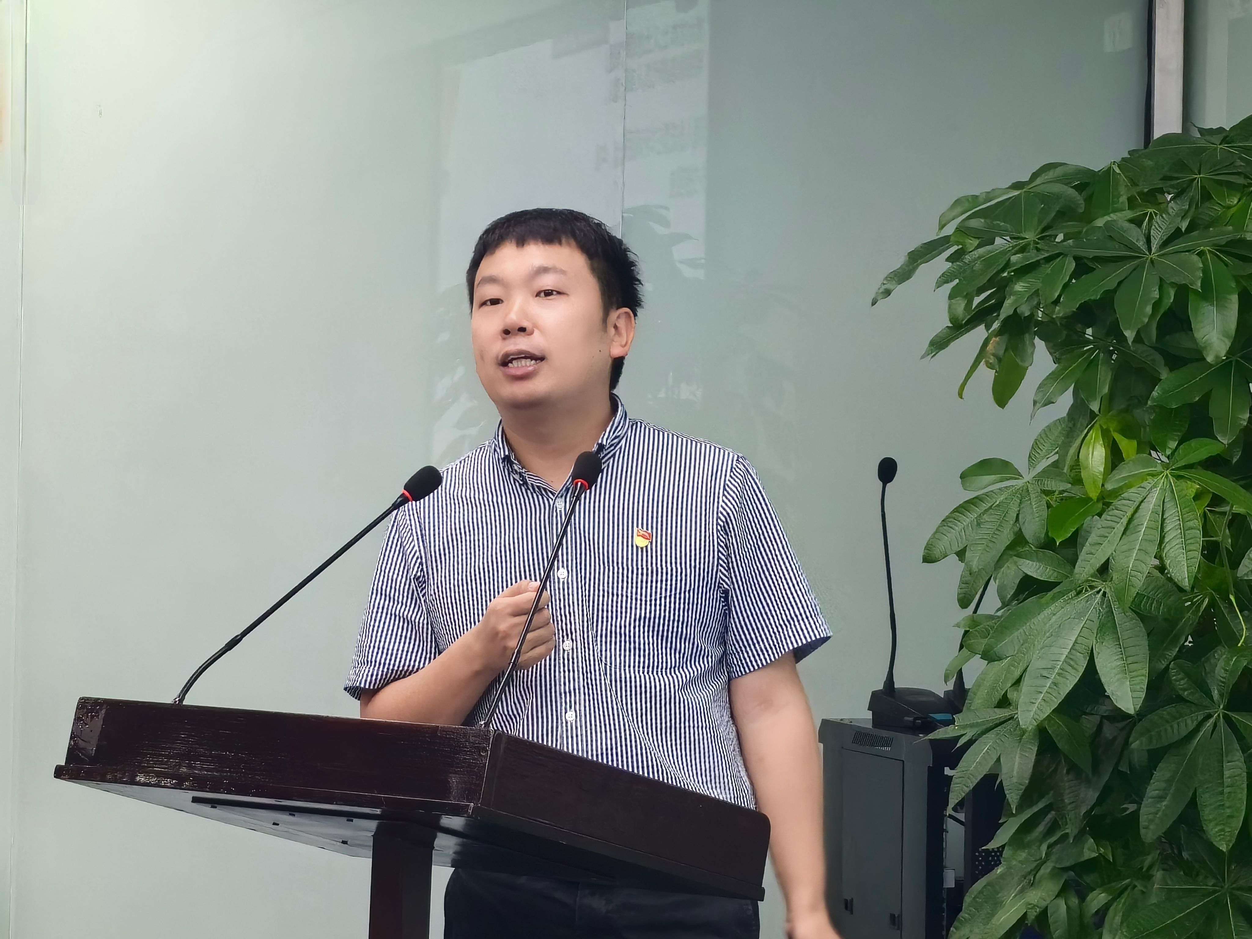 图片 2.jpg 图片 2.jpg