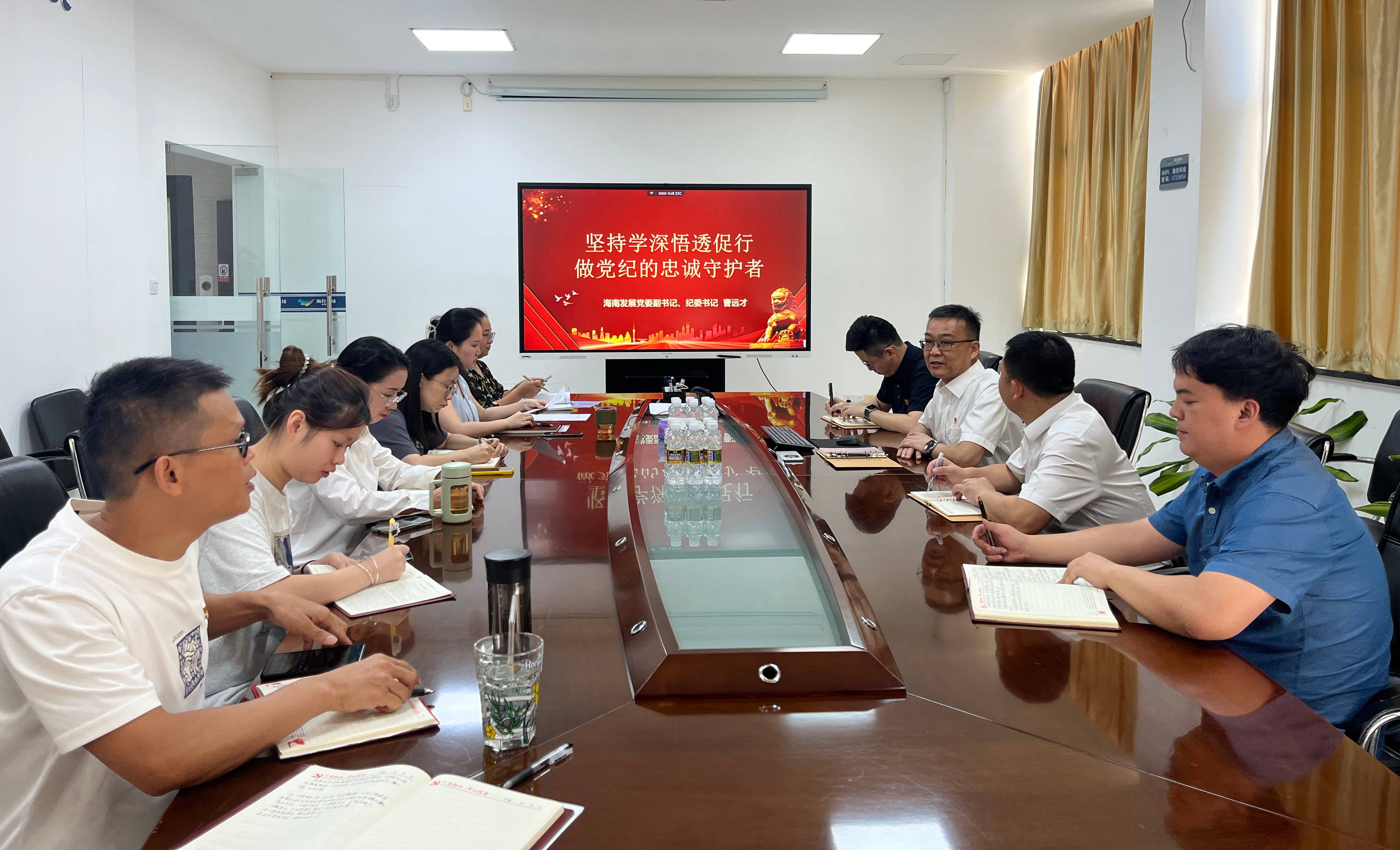 照片.jpg 照片.jpg